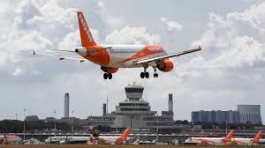 Select your preferred date and book your flight now. Easyjet Streicht Flugverbindung Berlin Frankfurt