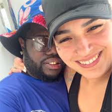 Amber Maclin's Instagram, Twitter & Facebook