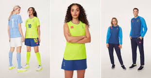 Adults large football shirt argentina camiseta fotboll, klubb, argentina,. Uniqlo Gor Arets Os Klader For Os I Tokyo 2021 Elle