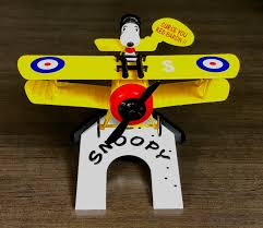 The role is split between lucy (the primary military commander) and marcie (the brains of the allied operations and the authority on the sopwith camel). Atlantis Snoopy And His Sopwith Camel Red Baron Reviews