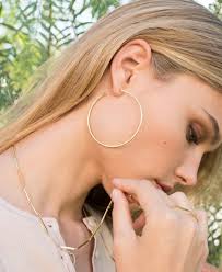 Lifestyle and Advertising — Gina Ribisi