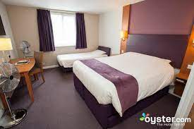 From quick lunches and early bird dinners to sunday lunches and tasty puds, we're a favourite with all the family for our pub classics, pies and steaks. Premier Inn Plymouth City Centre Lockyers Quay Hotel Table Table Bar And Restaurant At The Premier Inn Plymouth City Centre Lockyers Quay Hotel Oyster Com Hotel Photos
