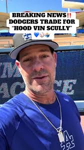 #dodgers TRADE FOR THE #hoodvinscully & GIVE UP 3 MINOR LEAGUERS 💙🤣  #baseball #mlb #la #losangeles #thehoodvinscully
