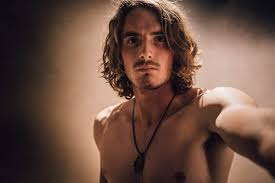 Στέφανος τσιτσιπάς, pronounced ˈstefanos t͡sit͡siˈpas; Stefanos Tsitsipas Dares You To Go Shirtless Athens Insider