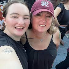 Can anyone recommend a company to ship a car over from stateside?