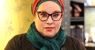 Dawn Penner's Instagram, Twitter & Facebook