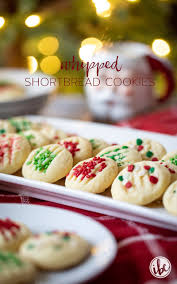 Sift cornstarch, flour, icing sugar together. Whipped Shortbread Cookies Melt In Your Mouth Christmas Cookies