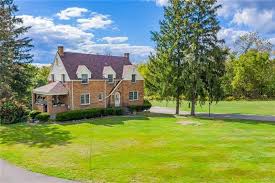 Jackie's Home of The Week**...