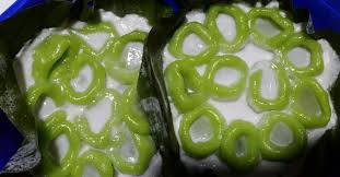 Waktu subuh merupakan waktunya rizqi dibagikan. Cecemek Kuih Tradisi Perak Dari Kampung Gajah Orang Perak