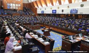 Perlaksanaan cuti bersalin 90 hari yang dicadangkan itu akan dilaksanakan melalui melalui dua fasa iaitu bahagian pertama akan diadakan sesi update : Malaysiakini Wanita Sektor Swasta Dapat Cuti Bersalin 90 Hari