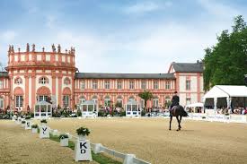 Wiesbadener Pfingstturnier Im Schlosspark Biebrich City Wiesbaden Landmarks