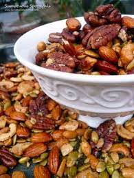 Italian Rosemary Garlic Spiced Nuts 5 Cups Assorted Unsalted Raw Mixed Nuts 1 4 Cup Extra Virgin Olive Oil 1 Tablespoon Spiced Nuts Garlic Spices Nut Recipes