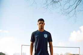 Jetzt bei mytoys trikot england 2021 heim trikots für kinder günstig online kaufen! Nike England 2017 Ausweichtrikot Veroffentlicht Nur Fussball