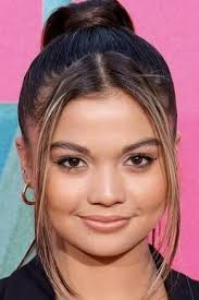 Otro amor fuera de tiempo (2025)