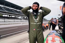 Anything drivers can do to shave off just a little more time can make a big difference at the nascar finish line, and that means every member of the pit crew has to be fast. Nascar Champion Pearn Up To Speed With Daly At Indy 500 Pique Newsmagazine