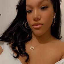 Diddy Maybe yaw could explain the difference between Hugh Hefner and Puffy  for me? 🤔 I mean besides skin tone. Sure Puff should go down for assault  but I know you not