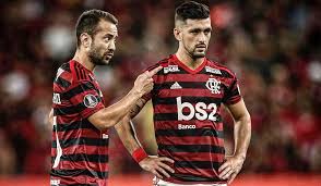 Maybe you would like to learn more about one of these? Arabes Tentam Seduzir Everton Ribeiro E Arrascaeta Flamengo Ja Define Posicionamento Mercado Do Futebol