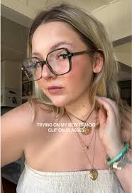 Stylish F907 Clip-On Glasses at 50% Off!