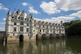 Les jardins du château de @cj_villandry sont ouverts également à cette date ainsi que ceux de @chateaucheverny le 3 avril ! Visiter Les Chateaux De La Loire Nos Idees Et Conseils