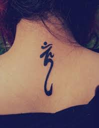Om Tattoo Design On Back Neck Neck Tattoo Symbolic Tattoos Tattoos