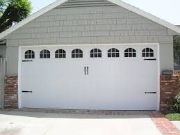 So if you need a replacement for your garage door window take a look at what we have. Wayne Dalton Sonoma White Cascade With Decorative Hardware Los Angeles Ca Photo Credit Agi Dyer Gara Garage Door Design Garage Doors Garage Door Styles