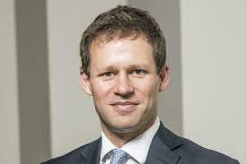 Berenberg strukturiert Führung der Investmentbank um