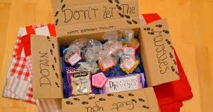 Als Ein Guter Freund Meiner Schwester Ein Unglaublich Grosser Harry Potter Fan Seinen 18 Geburtstag Hatte Liess Care Paket Geschenk Beste Freundin Geschenke