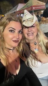 Kelli Morales's Instagram, Twitter & Facebook