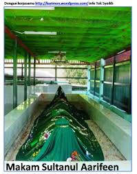 Dikenali juga dengan nama panglima zaharudin. Makam Sultanul Aarifeen Di Pulau Besar Sejarah Pulau Besar Melaka