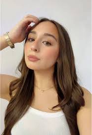 Brianna Velez's Instagram, Twitter & Facebook