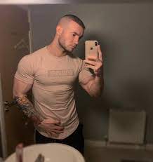 mickfitness 229k+ ↗️ on Twitter | Gym inspiration, I have a boyfriend, Cute  faces