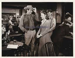 Perhaps it was the unique r. Gunsmoke James Arness Dennis Weaver Mariette Hartley 7 X 9 Cbs Tv Photo 1964 Ebay James Arness Gunsmoke Mariette Hartley