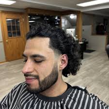 TOP 10 BEST Barber Shop near Burlington, WI 53105
