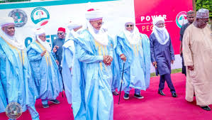 images?q=tbn:ANd9GcRs4l0HXXtXM-WM1TgXuoRRxfNVtGa4XmY1rg&s