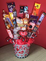 Gift card gift basket ideas for men. Valentine S Day Candy Gifts For Him Novocom Top