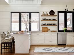 Here are some beaded inset bookshelves, with beaded backs. 75 Beautiful Kitchen With Beaded Inset Cabinets Pictures Ideas February 2021 Houzz