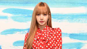 Lisa won a competition by yg entertainment in thailand in 2010 and became a trainee in 2011. So Viel Ist Blackpink S Lisa Tatsachlich Wert News24viral