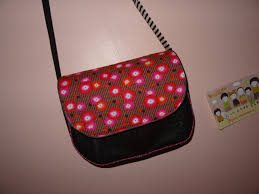 Besace en tissu au meilleur prix. Sac Bandouliere Besace Femme Fille Simili Cuir Swarovski Noir Et Tissu Petit Pan Rouge Et Fuchsia En Cours Un Grand Marche