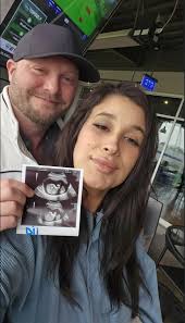 Vegas Golden Knight Jonathan Marchessault & his family revealed the gender  of their new baby! 👶🏼 #VGK Baby #4