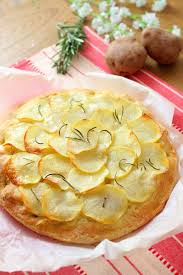 Il bimby è utilissimo per ottenere in poco tempo un impasto perfettamente amalgamato che, successivamente, dovrai solamente farcire a piacere con la provola a. Pizza Veloce Con Le Patate Senza Lievitazione Ricetta Facile Fatto In Casa Da Benedetta Ricette Ricette Facili Ricette Di Cucina