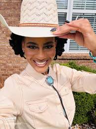 Queen of My Rodeo: Embrace the Spirit of Country Music