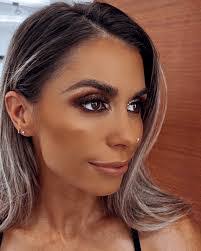 Leah Draper's Instagram, Twitter & Facebook