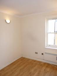Available to move in from 30 august. One Bed Flat In Central Croydon Zk Investments