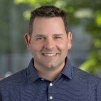 Tara Sisson's Instagram, Twitter & Facebook