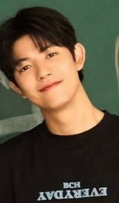 Very handsome and excelent actor 😍 🤩