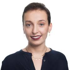 All smiles for the last day of the last class of my MBA 🥳 Before I  started, I thought that professionals out in the world had all the answers,  and that earning