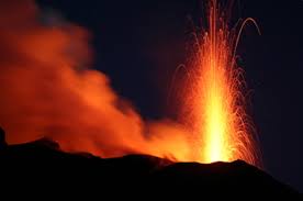 Types Of Volcanic Eruptions Gas clouds emitted from fumarole s ( volcanic gas vents) or from the sudden overturn some volcanic gases are less soluble in magma than others and therefore separate at. types of volcanic eruptions