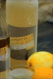 Limoncello Maison Liqueur De Citron Faite Maison A L Alcool Pour Fruits Https Happypapilles Fr Limo Alcool Pour Fruits Limoncello Maison Liqueur De Citron