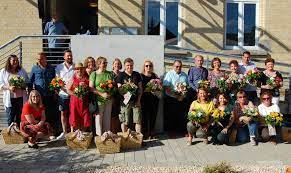 Aussenansicht haus elim wir haben ein wohnmilieu geschaffen, das auf die bedürfnisse der betroffenen menschen und ihrer angehörigen eingeht und möglichkeiten zur individuellen. Mitarbeit Haus Elim