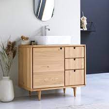 Massives holz ist meist teurer als gepresstes holz mit einem überzug in holzoptik ( maserung). Waschbecken Unterschrank Aus Eiche 95 Cm Badezimmermobel Tikamoon